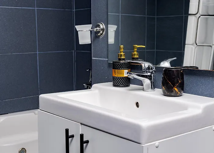 Unirii - Walk To Old Town - Modern 1br - Self Check-in شقة بوخارست