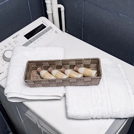 Unirii - Walk To Old Town - Modern 1br - Self Check-in * Bukurešť