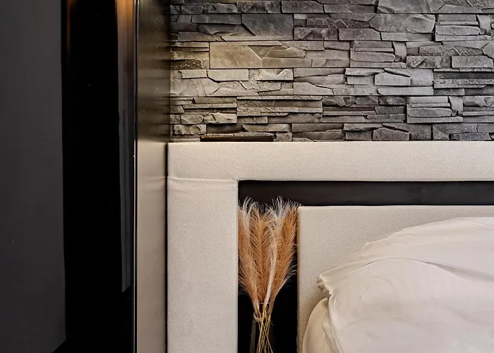 Unirii - Walk To Old Town - Modern 1br - Self Check-in *